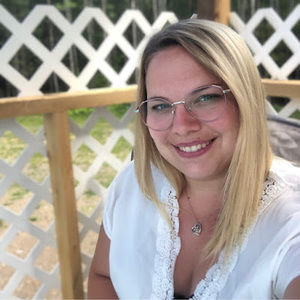 Meet your Posher, Melissa gail